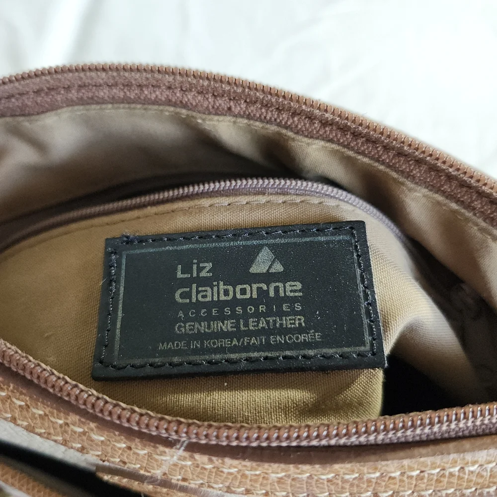 Chic Tan and Cream Satchel Bag - Picture 2 of 6